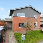 Cozy & Homely House Near The Airport & Center Dragør